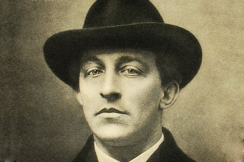 Я и молод, и свеж, и влюблен…